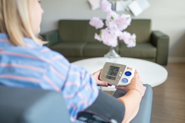 Patient doet een thuismeting